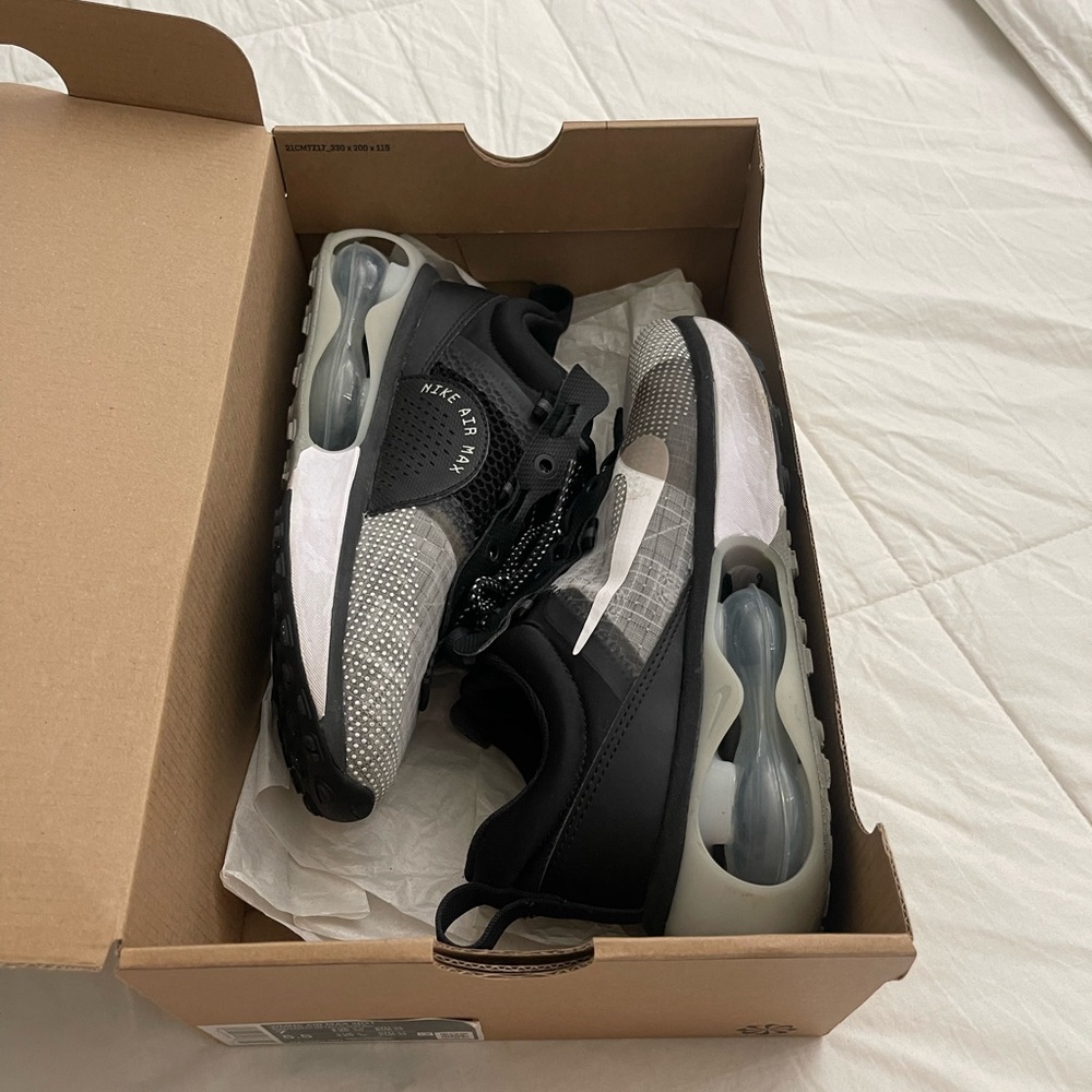 Nike shoes